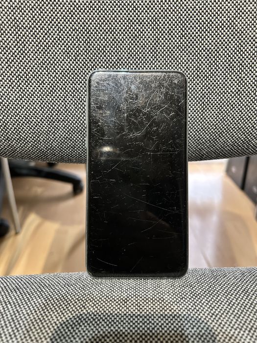 Samsung galaxy S10e white