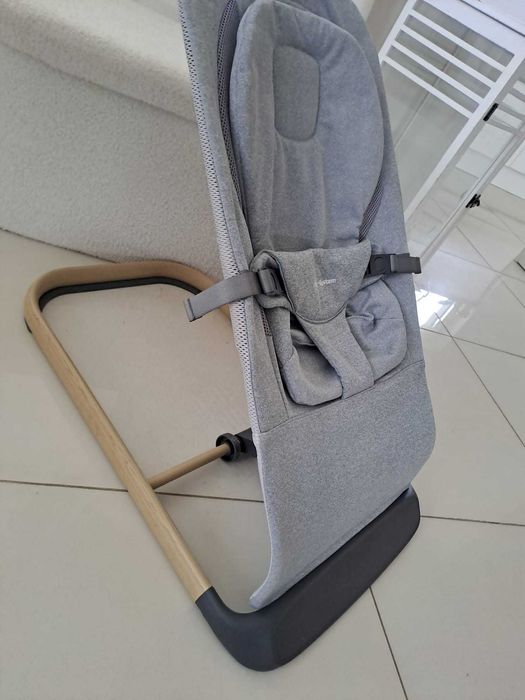 Leżaczek bujaczek 2w1 z wkładką Moby-System LILY – szary