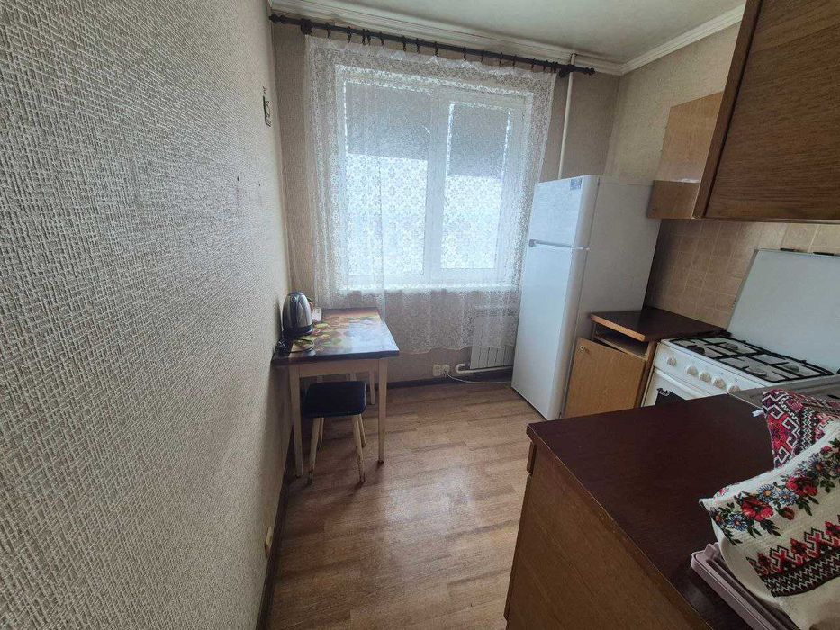 Здам подобово 1 кім. квартиру в центрі Чугуєва.