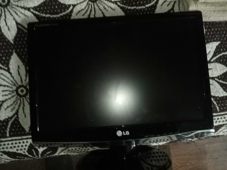 Sprzedam Monitor 19"