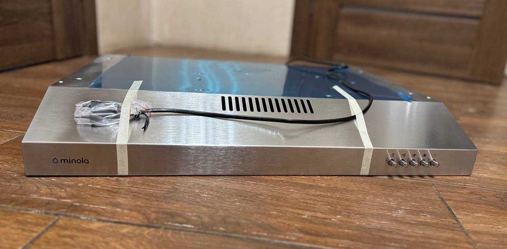 Вытяжки плоские разных размеров и мощности Ventolux Perfelli