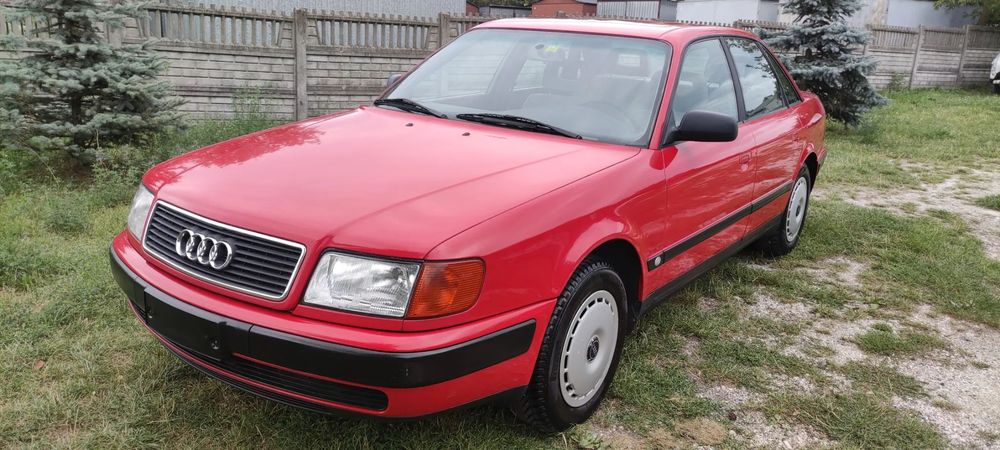 Audi 100