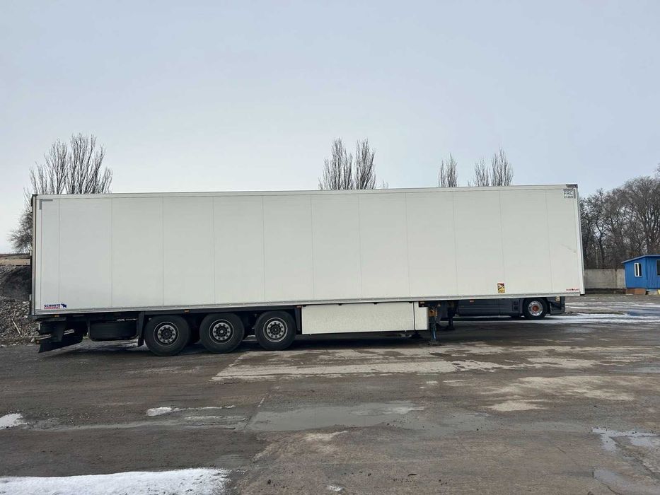 Schmitz Cargobull SKO 24 2023