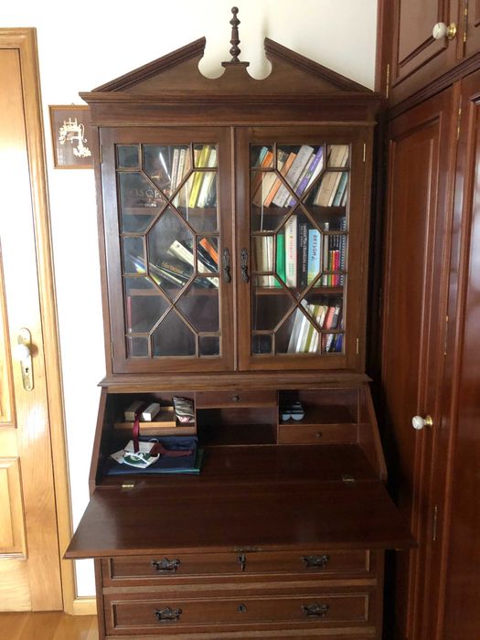 Escrivaninha/Cómoda anos 70 com Alçado