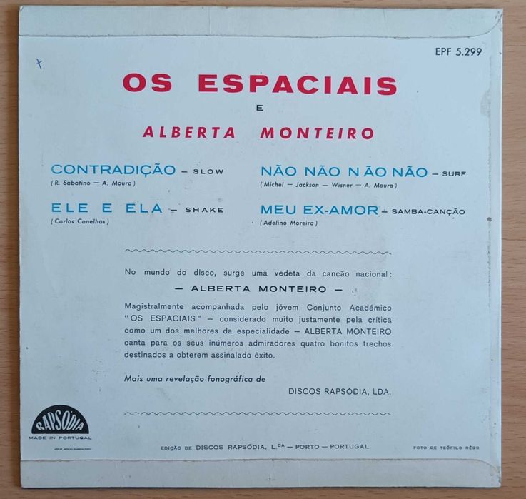 Os Tártaros Conjunto de Oliveira Muge Singles raros