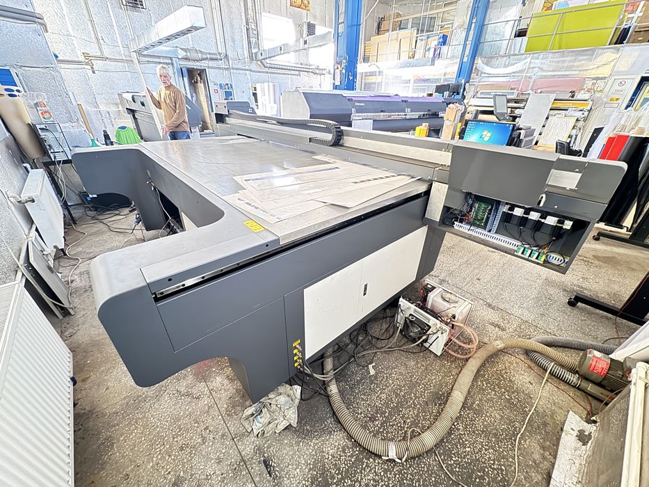 Планшетний УФ принтер 2.50х1.25