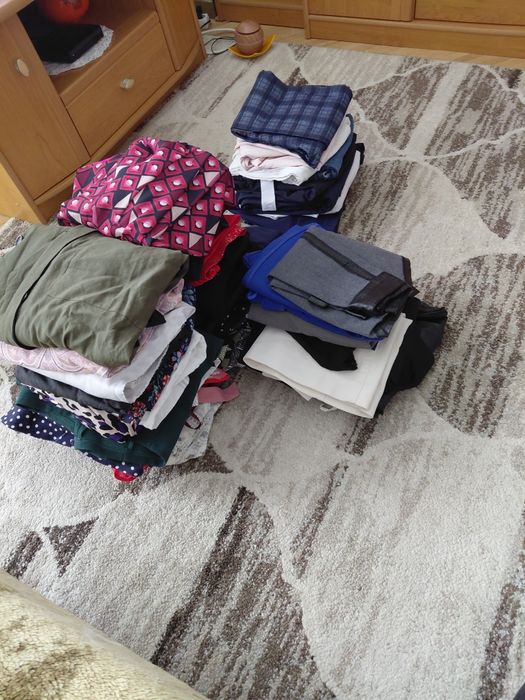 Ubrania na sprzedaż