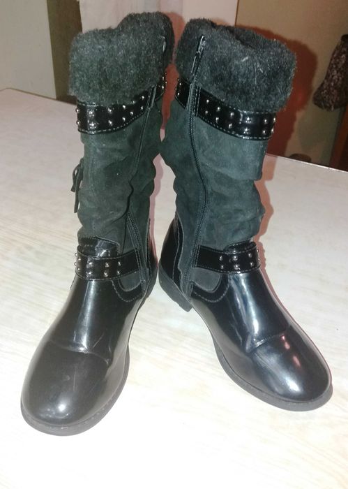 Осенние подростковые сапожки для девочки б/у