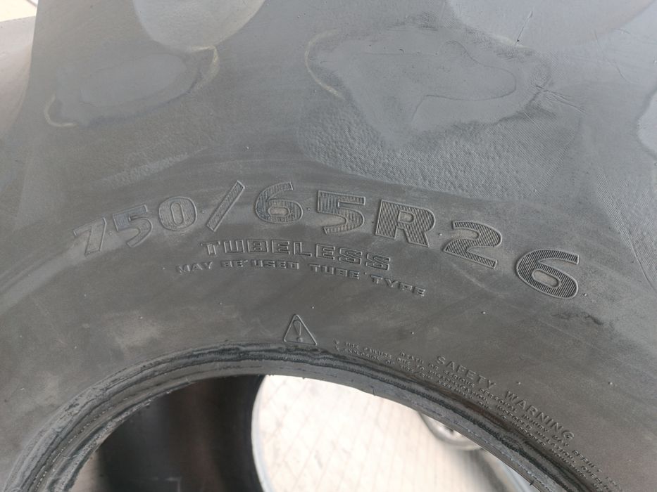 750/65R26 Goodyear DT 820 Radial