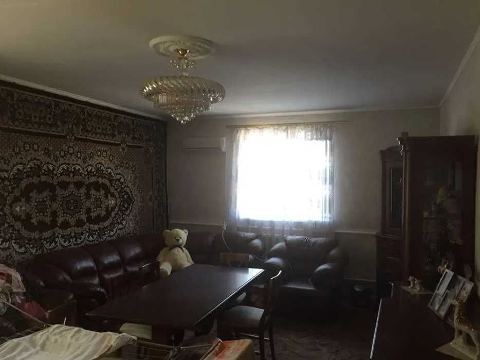 (13) Продам 2-рівневий будинок в с. Радісне