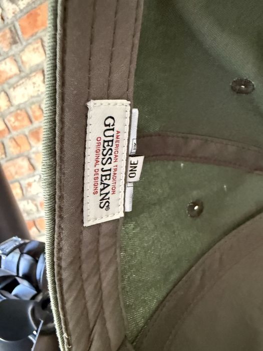 Guess czapka khaki zielona unisex