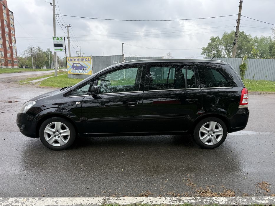 Opel Zafira 7 місць з Німеччини Розмитнена
