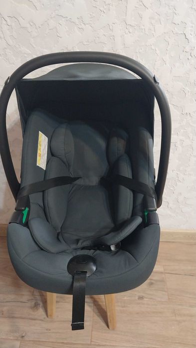 Автокрісло Omega