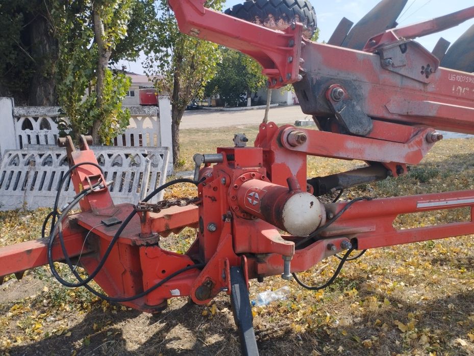 Плуг Grégoire Besson SPSL B9 2013p