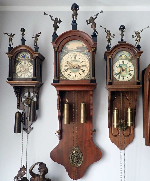 Sprzedam zegary wiszące.