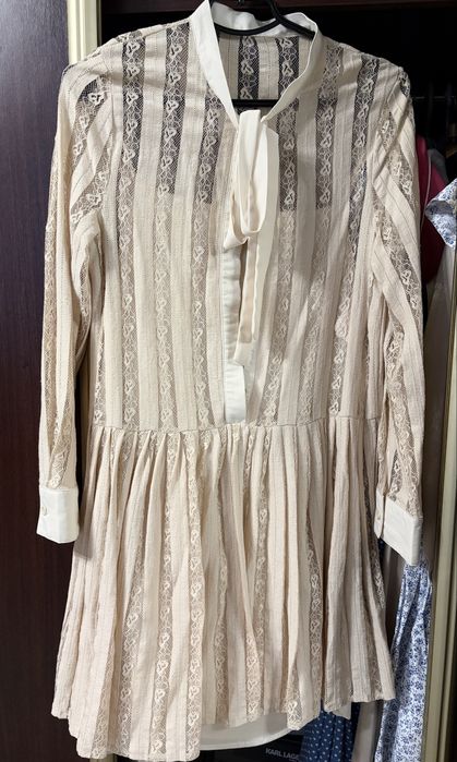 Продам платья новые