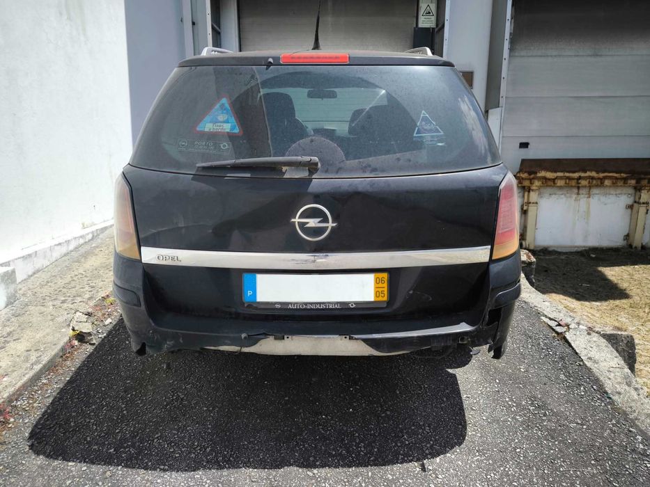 Opel Astra H Caravan 1.3 CDTi  - 05/2006 - AVARIADA - para peças ou reparar