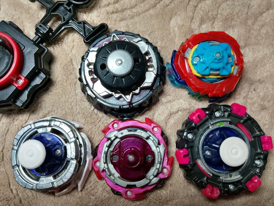 Продам Бейблейд кастаиізірувані