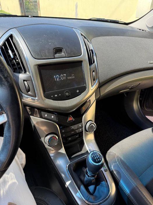 Carrinha Chevrolet Cruze - Estado irrepreensível com garantia