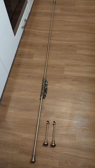 Karnisz 207 cm, złoty, ze wspornikami.