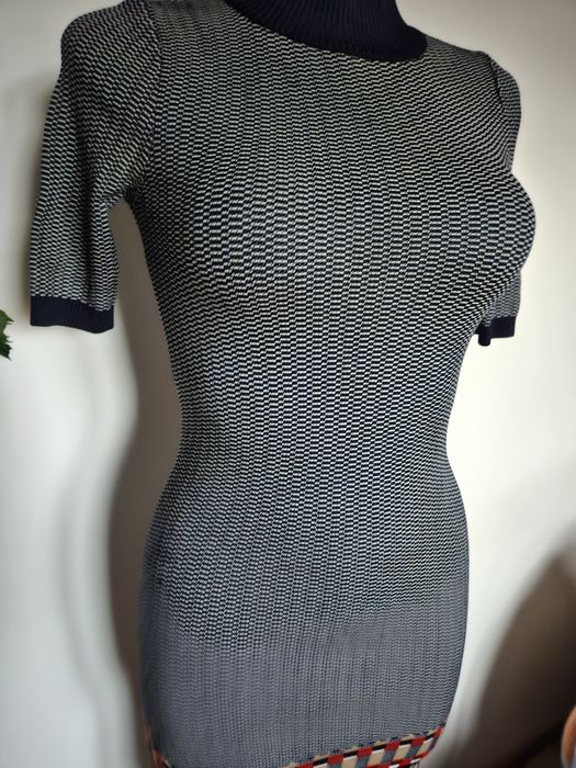 Sukienka dzianinowa