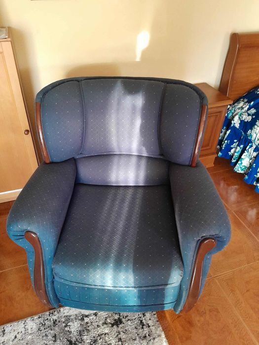 Sofás em tecido azul