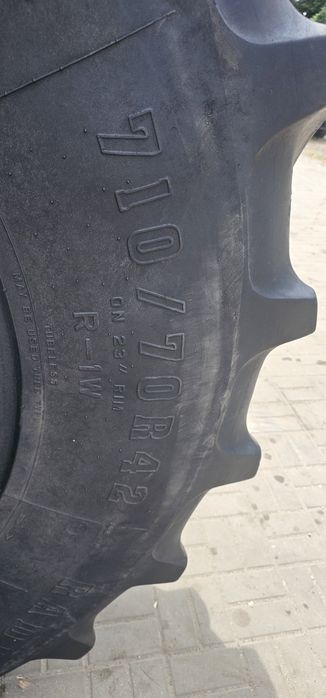 Firestone 710/70r42 CAŁA 3,7CM BIEŻNIK