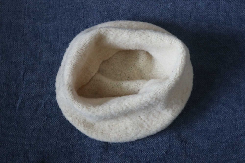 beret kremowy biały wełniany