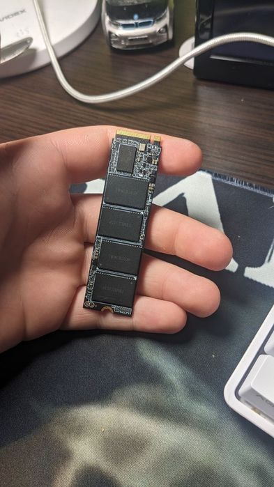 Продам м2 накопитель на 256гб