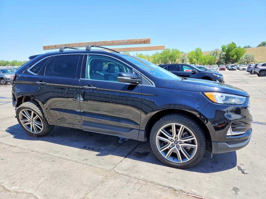2022 Ford  Edge  TITANIUM