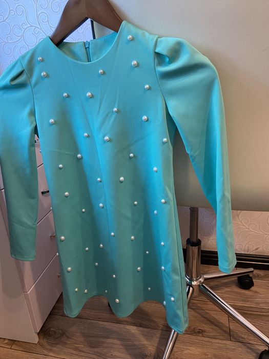 Сукня на дівчинку 5-6 років