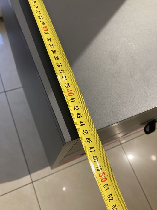 Комод на ніжках з принтом