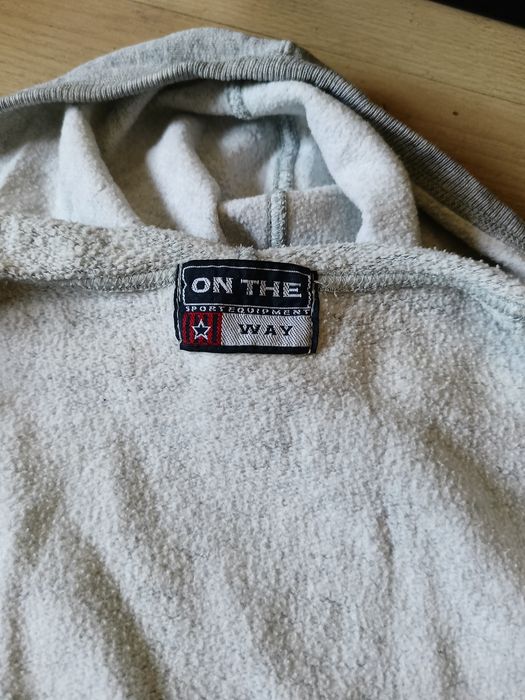Szara bluza z kapturem "On the way" S