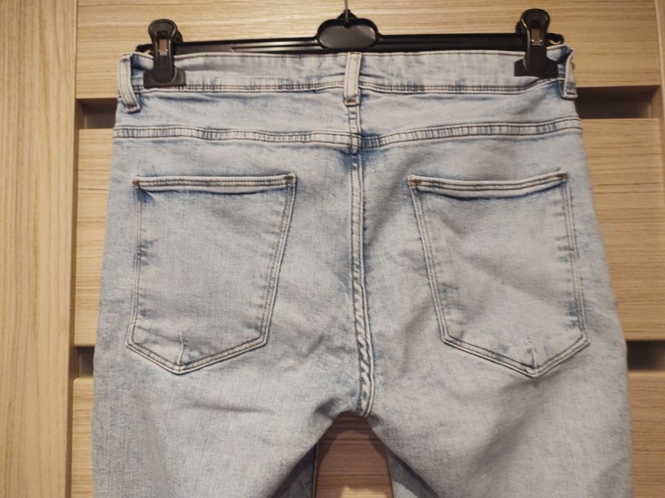 Jeansy House slim 29/32