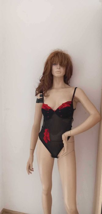 Nr 23 Body modelujące.