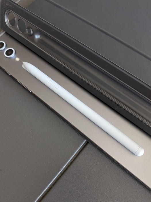 Galaxy Tab S10 ultra 256gb + caneta + teclado