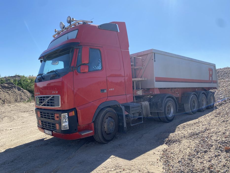 Mini koparka, kopraka ładowarka, koparka kołowa i wywrotki