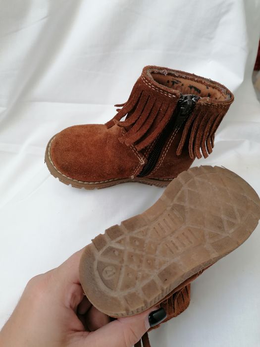 Bota de menina de camurça tamanho 21