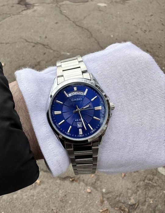 Чоловічий годинник Casio MTP-1381 з подвійним календарем