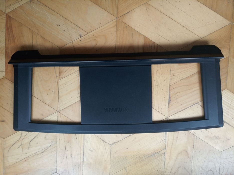Pulpit, podstawka, oparcie na nuty, stojak, podpórka Yamaha seria PSR YPT, E, S