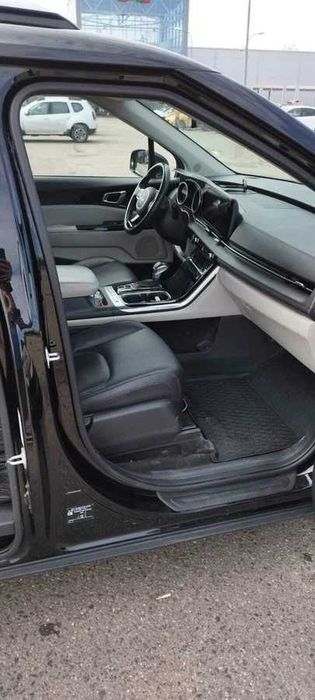 Kia Carnival 2021р 9ми місна версія 2.2 дизель