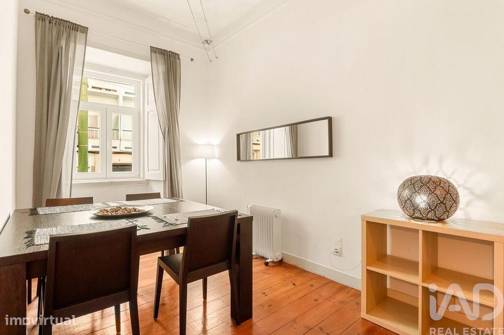 Apartamento T2 em Alcântara de 59 m2