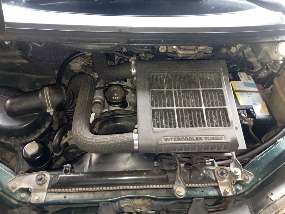 Mitsubishi space gear 1999 classe 1  8 lugares