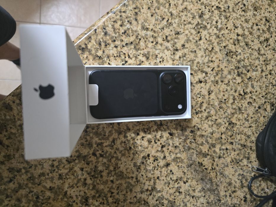 Iphone 18 pro 2tb