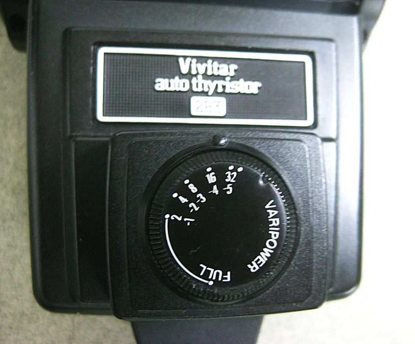 Vivitar Auto Thyristor 283 Variopower-Lampa błyskowa