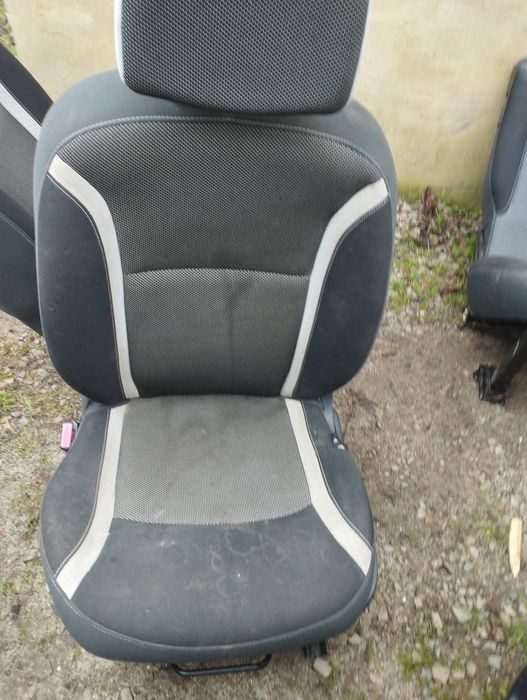 Fotele    osobowy Renault Kangoo