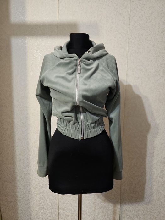 Вкорочена зіпка сіро-зелена