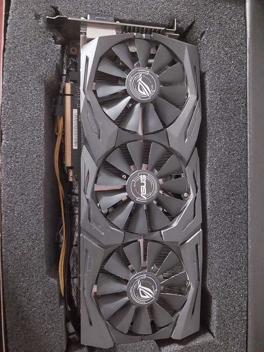 GTX 1080 Ti ASUS ROG Strix 11GB