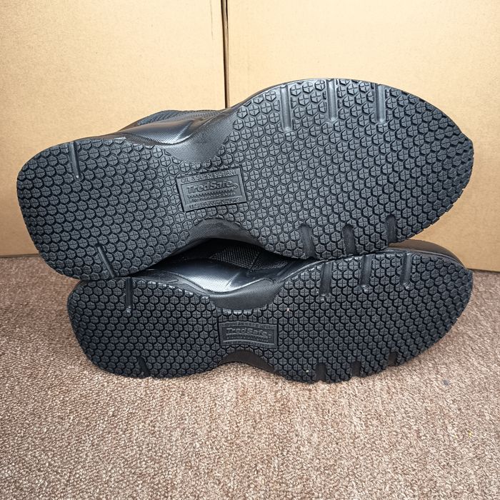 37-44. Непромокаючі термокросівки Tredsafe Waterproof