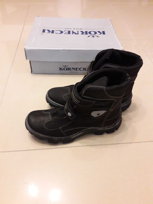 Buty zimowe dla chłopca KORNECKI rozmiar 38 czarne skóra NOWE